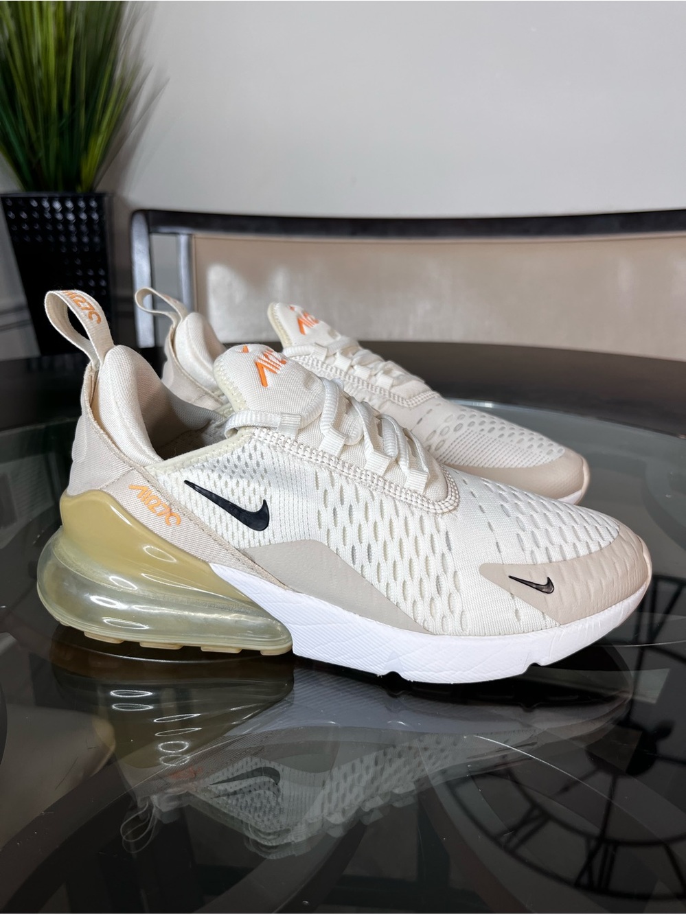 Nike Air Max 270 Womens /White Desert Sand Athletic Running Sneakers Sz 8.5